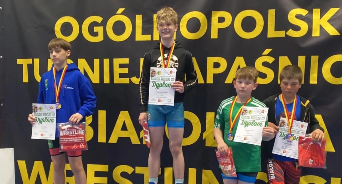 Radomszczańscy zapaśnicy walczyli na matach na XVII Ogólnopolskim Turnieju Zapaśniczym Białołęka Wrestling Cup