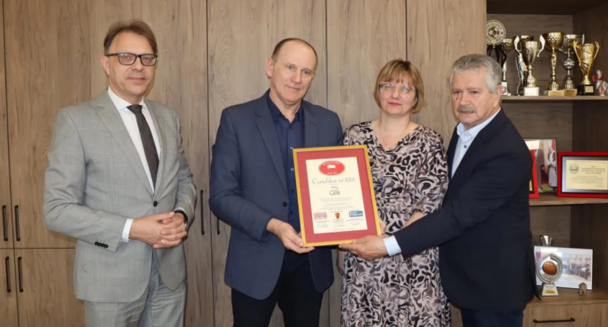 Kupiliśmy sobie tę nagrodę, była po taniości. Kolejny samorząd zapłacił za dobre samopoczucie