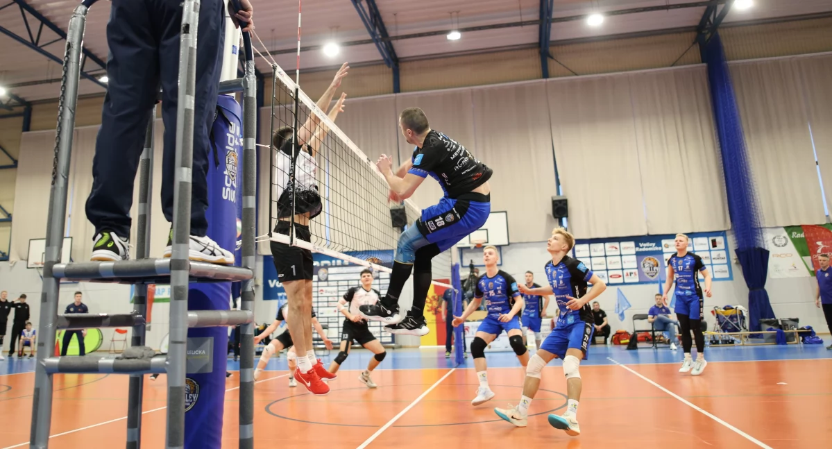 [ZDJĘCIA] Trwa walka o II ligę. METPRIM Volley Radomsko walczy o awans do finałowego turnieju