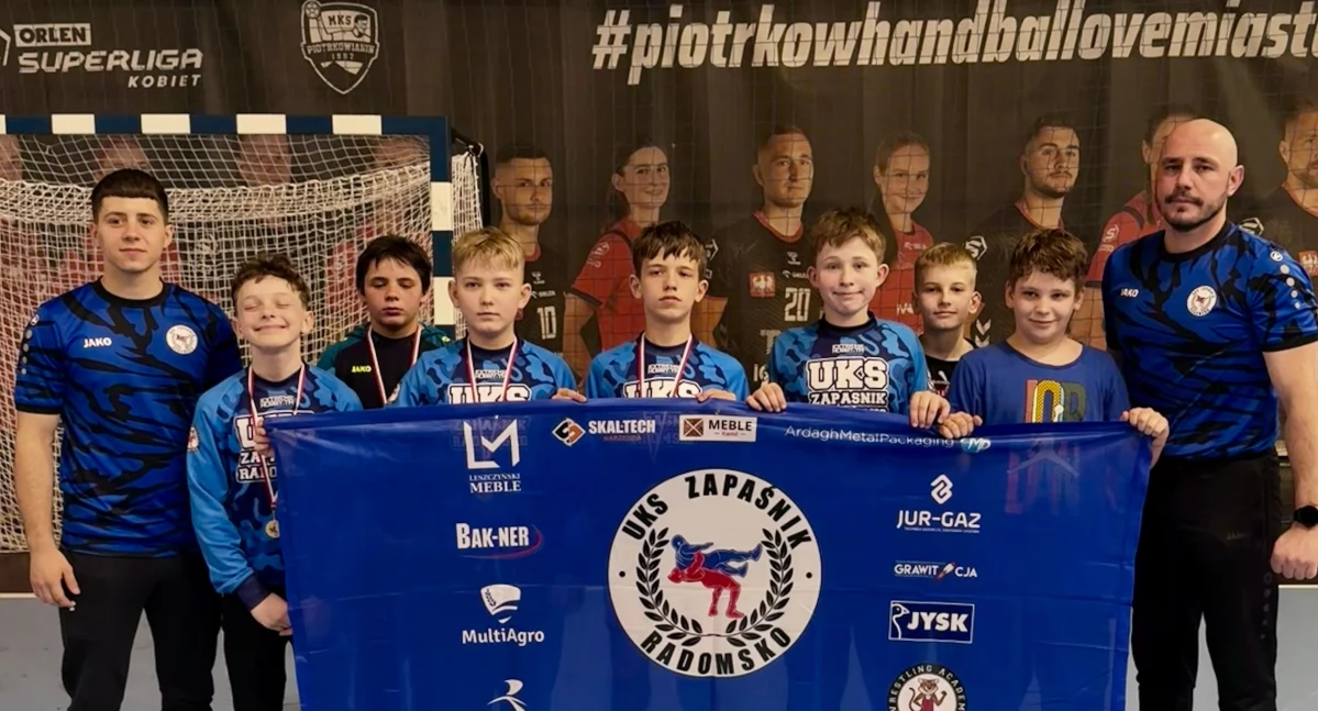 Zawodnicy UKS-u Zapaśnik stawali na podium Mistrzostw Województwa Łódzkiego młodzików w zapasach w Piotrkowie Trybunalskim