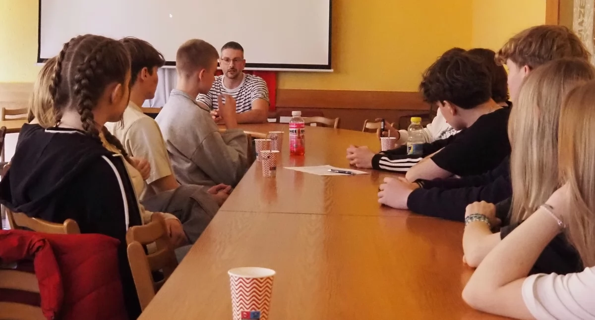 Młodzi Polacy i Ukraińcy sięgają w przeszłość. Projekt integracyjno-edukacyjny
