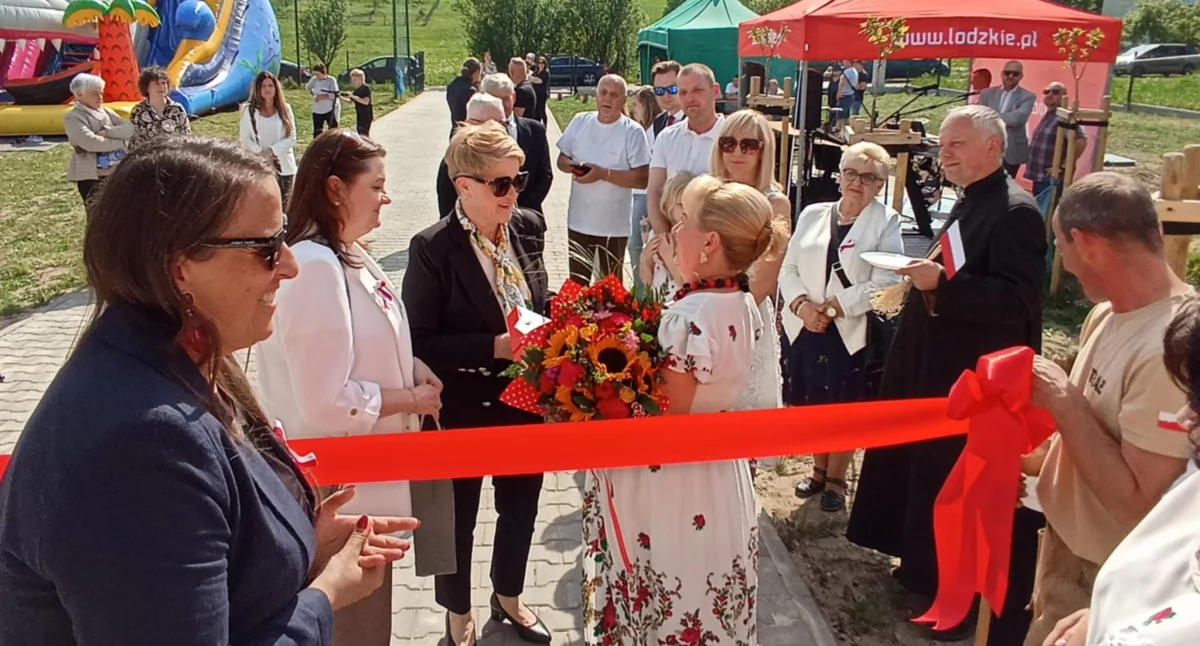 - Dziękujemy pani Wiesławie Madejskiej. Świetlica w miejscowości Gaj uroczyście otwarta