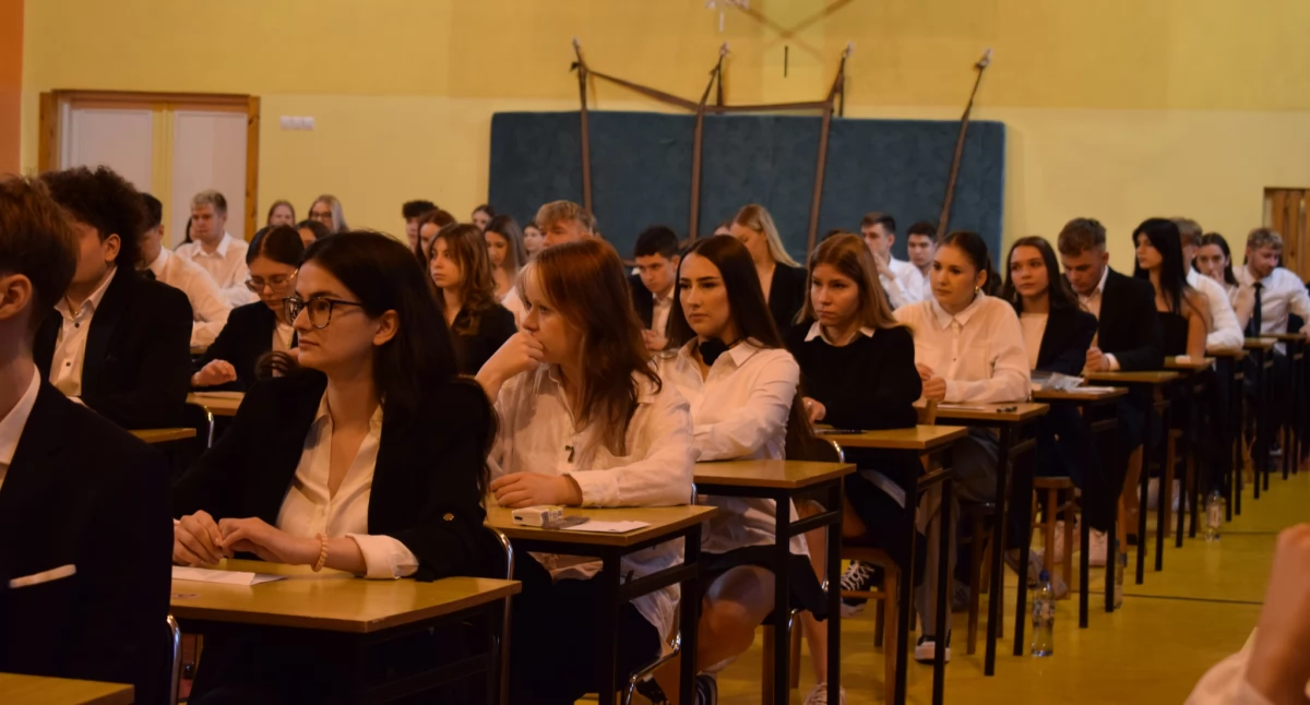 Maturzyści rozpoczęli egzaminacyjny maraton. Dzisiaj zmierzyli się z językiem polskim