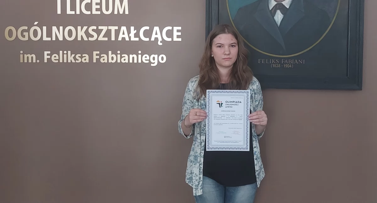 Róża Zielińska, uczennica klasy IE w I Liceum Ogólnokształcącym im. Feliksa Fabianiego w Radomsku,  wywalczyła tytuł finalistki XXIII Ogólnopolskiej Olimpiady Znajomości Afryki.