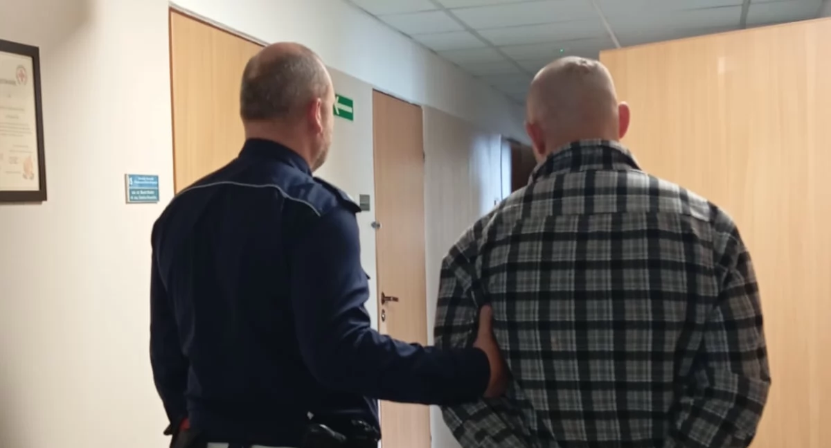 - Znaki? To długa historia panie władzo… Kompletnie pijany 28-latek prawo jazdy stracił już dawno, za to samo