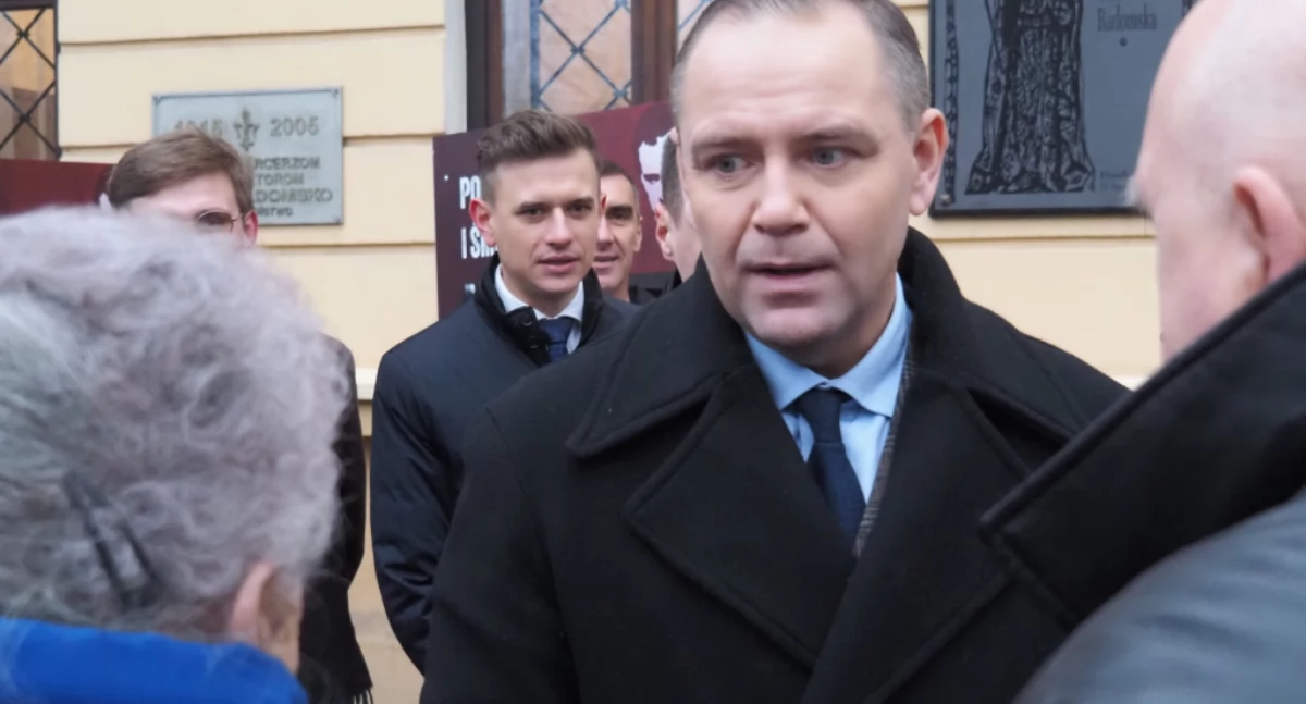 Karol, człowiek, który się kompromituje [Nowak komentuje]