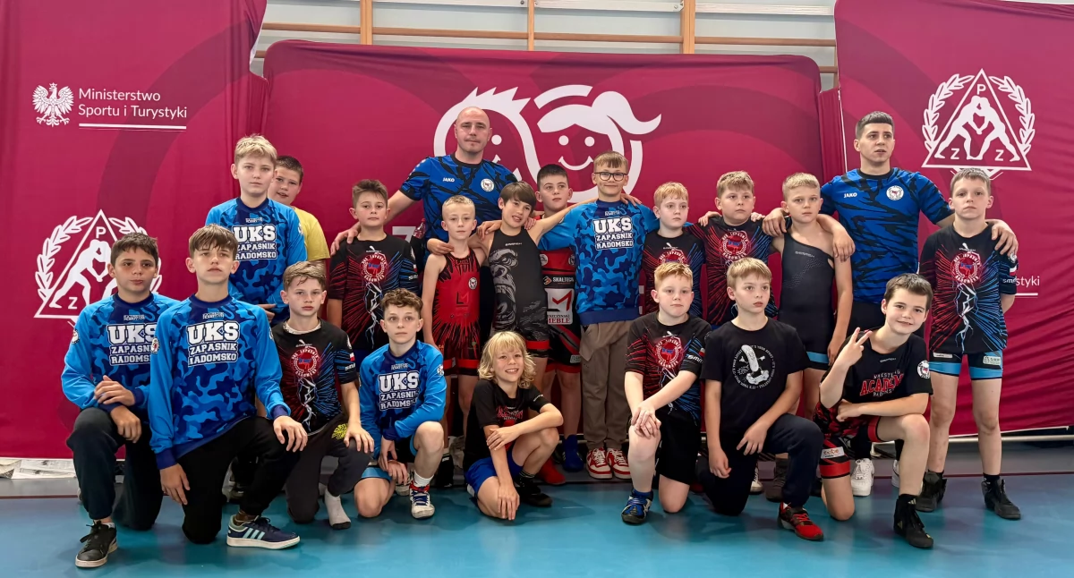 Trzy medale i drużynowe zwycięstwo UKS Zapaśnik w Mistrzostwach Polski Szkół Podstawowych