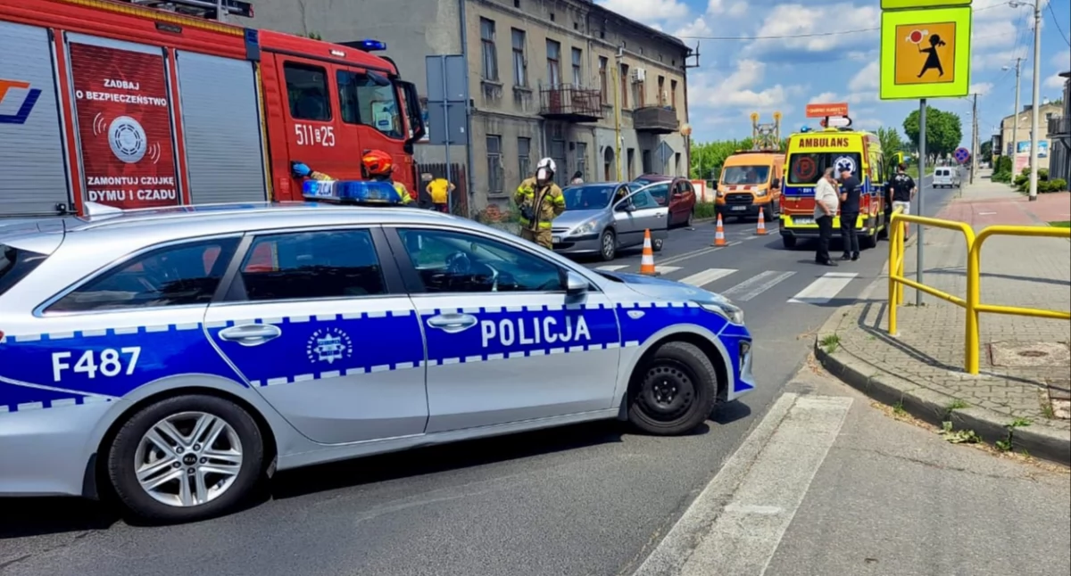 Wypadek na ulicy Narutowicza. 20-letnia kobieta doznała obrażeń i została odwieziona do szpitala 