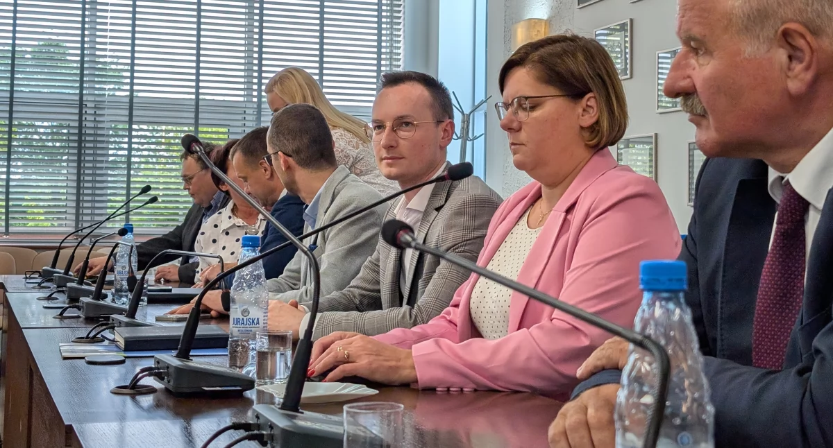 Całkiem letni imigranci: Miałem wrażenie, że po wyborach nikomu się już nie zależy [Komentarz]