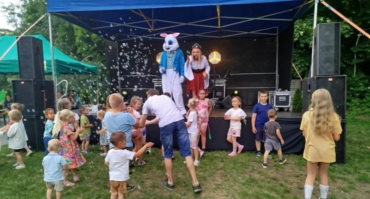 Tak wyglądał Dzień Dziecka w Kodrębie. Przy Gminnym Ośrodku Kultury najmłodsi świętowali korzystając z przewidzianych atrakcji