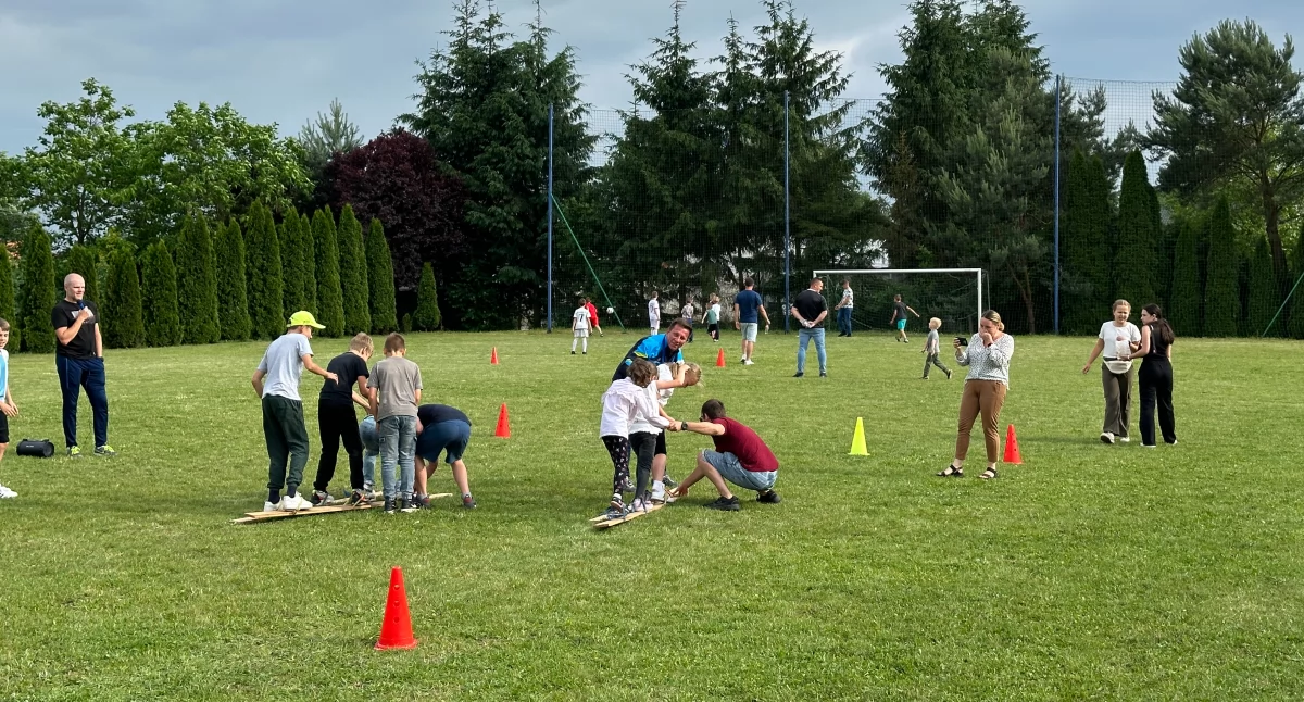 Sportowe emocje i rodzinna zabawa w Krzętowie. 14 czerwca wielkie święto uczniów i mieszkańców gminy Wielgomłyny