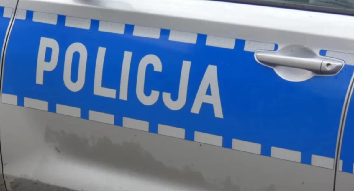 Kompletnie pijany kierowca Renault zatrzymany przez Radomszczanina w centrum miasta. Policja dziękuje za postawę