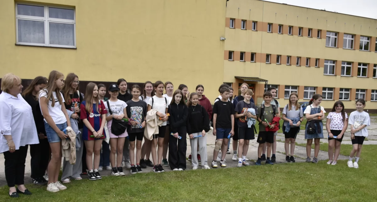 W PSP w Żytnie świętowano bez plecaków. Szkoła uczciła swojego patrona, książkę, sport i dzieci