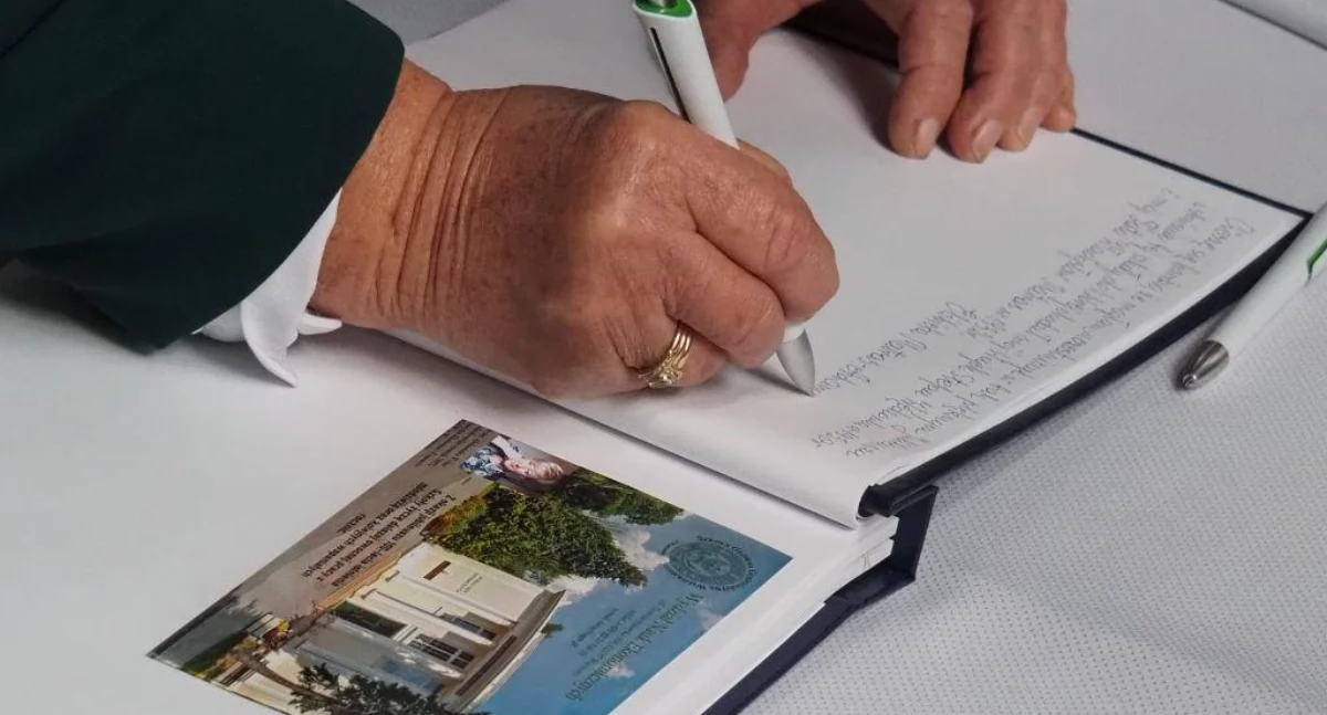 Zmiana na stanowisku dyrektora szkoły w Dobryszycach. Uczeń napisał, wicedyrektorka zadzwoniła