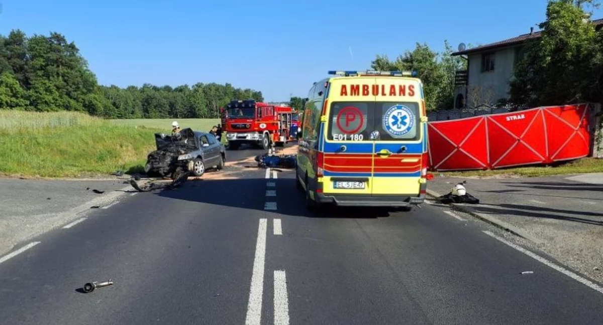 Wypadek w Szpinalowie. Zginął motocyklista. Dwie inne osoby poszkodowane. Trwa akcja ratunkowa
