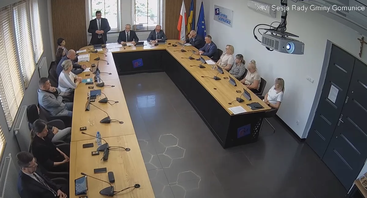 Wójt Gminy Gomunice, Paweł Olejniczak z absolutorium i wotum zaufania. Jednogłośne poparcie dla rekordowego budżetu za 2024 rok
