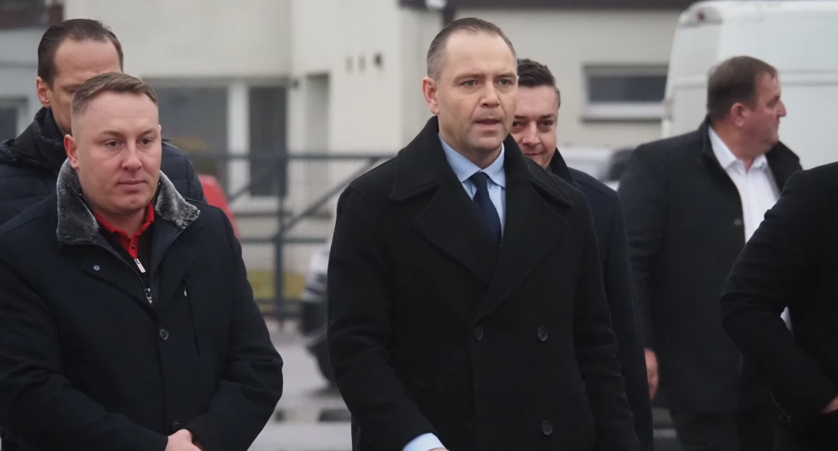 Jeśli historia jest nauczycielką życia, to kiepską [Nowak komentuje]
