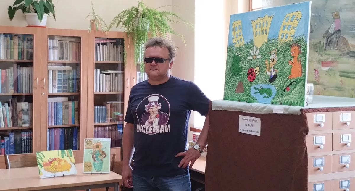 Mini wystawa Łukasza Czuryłło w przedborskiej bibliotece