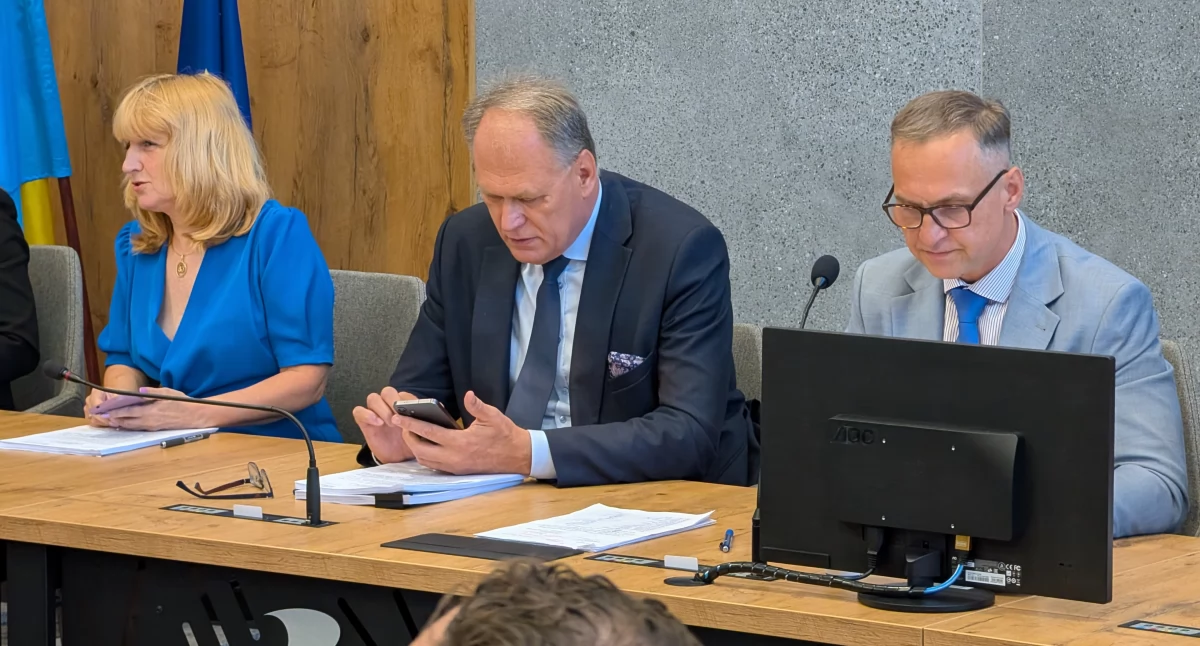 Debata nad Raportem o stanie miasta za 2024 rok. Prezydent Ferenc: - Tak wygląda polityka i wcale nie powiedziałem, że każdy wniosek będzie dofinansowany