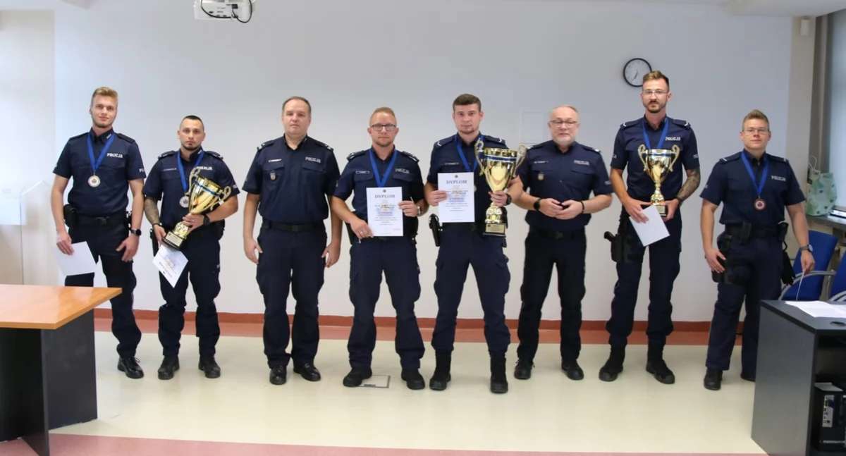 Policyjny turniej “Patrol Roku”.  Sierżant Przemysław Korzonkowski i posterunkowy Marek Cisek zajęli drugie miejsce