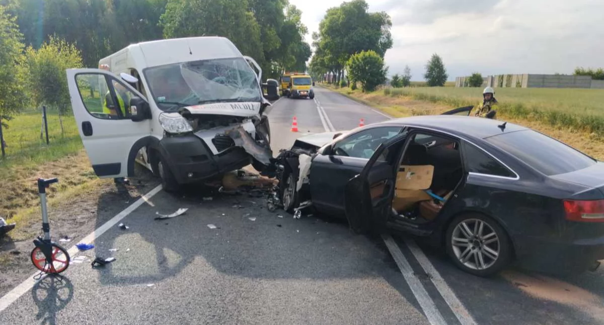 Poważny wypadek na DK42. Wśród rannych mieszkańcy powiatu radomszczańskiego i Radomska