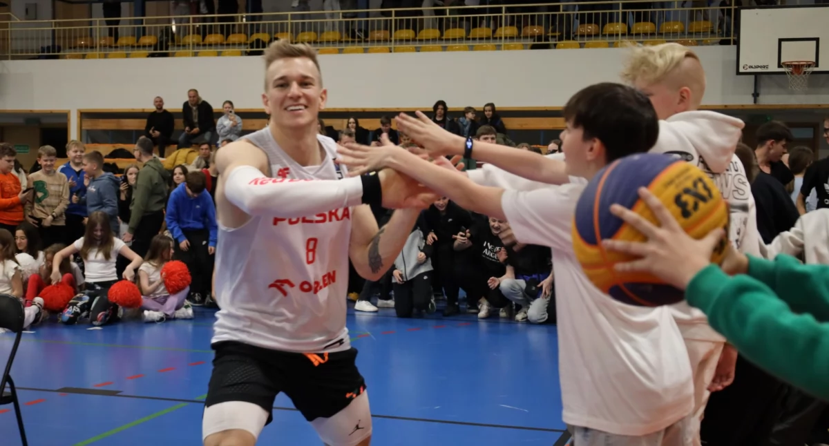 Znów to zrobił! Piotr Grabo Grabowski z Pławna wygrał konkurs wsadów na Mistrzostwach Świata