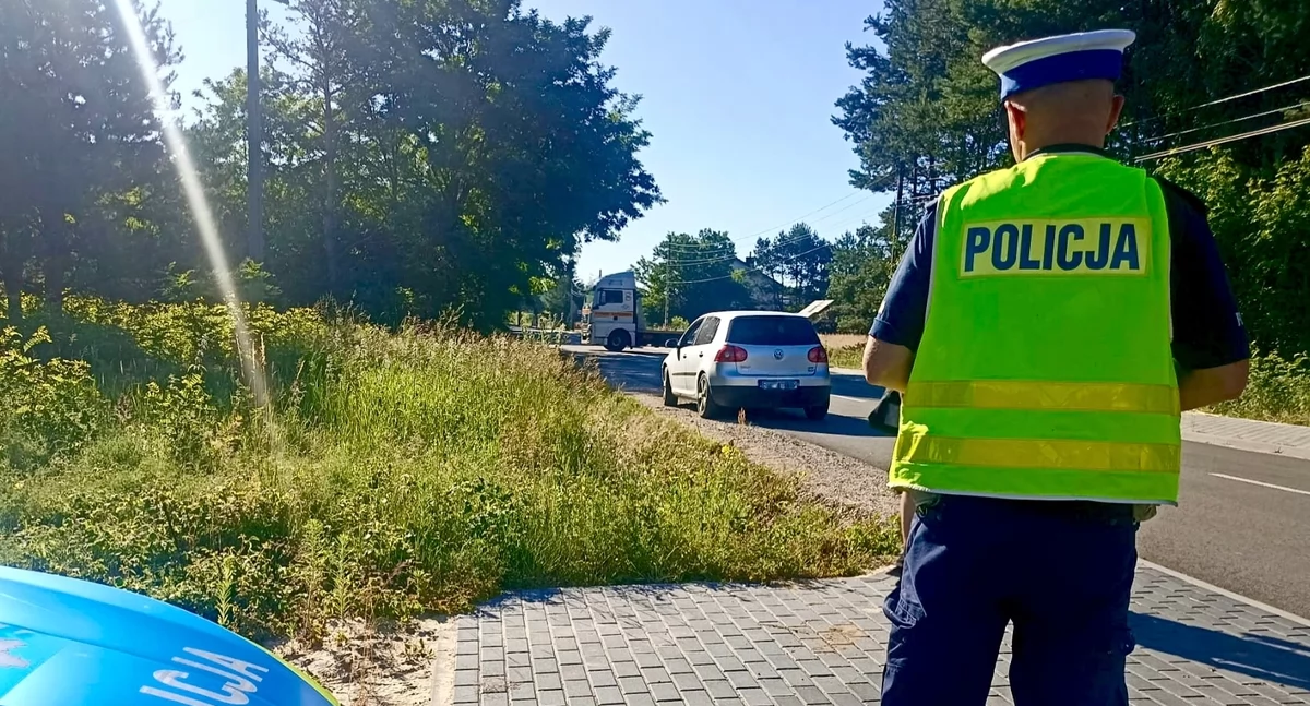39-letni kierowca Volkswagena przekroczył prędkości w zabudowanym. To był początek jego kłopotów