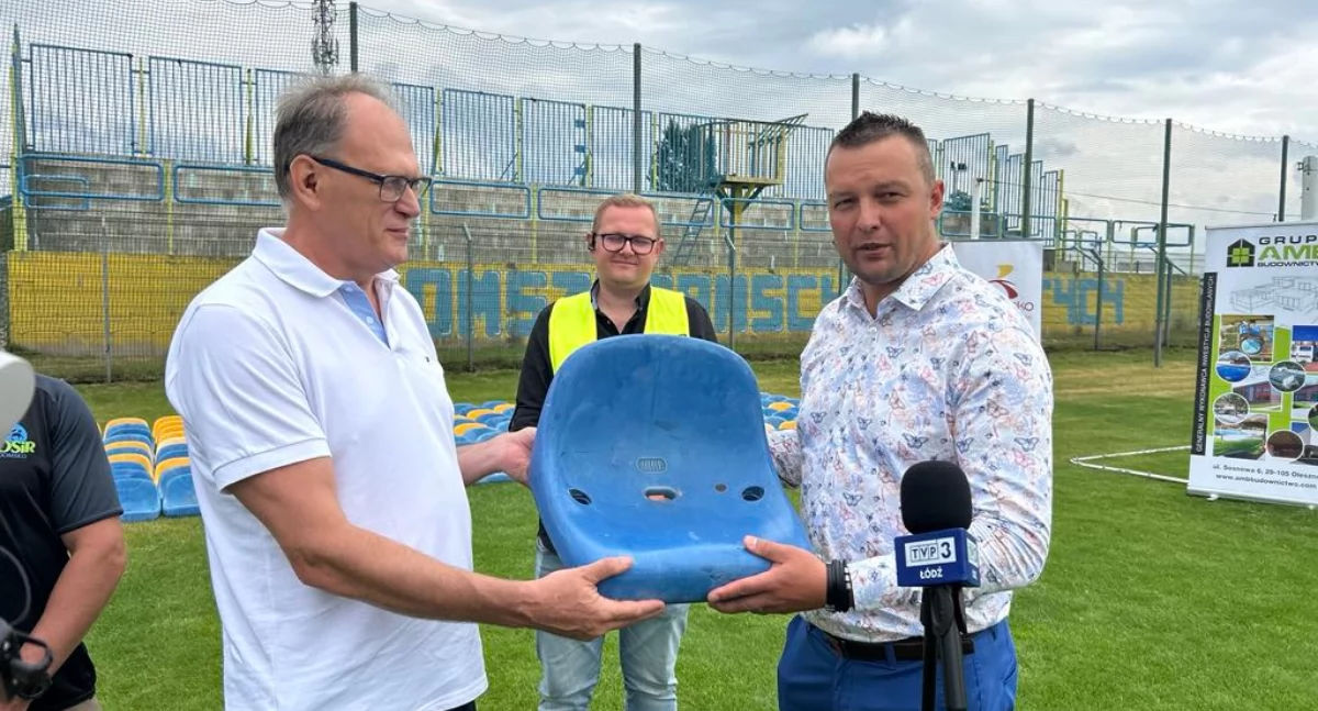 Kibicujesz RKS? Możesz mieć krzesełko ze starej trybuny przy Brzeźnickiej na pamiątkę
