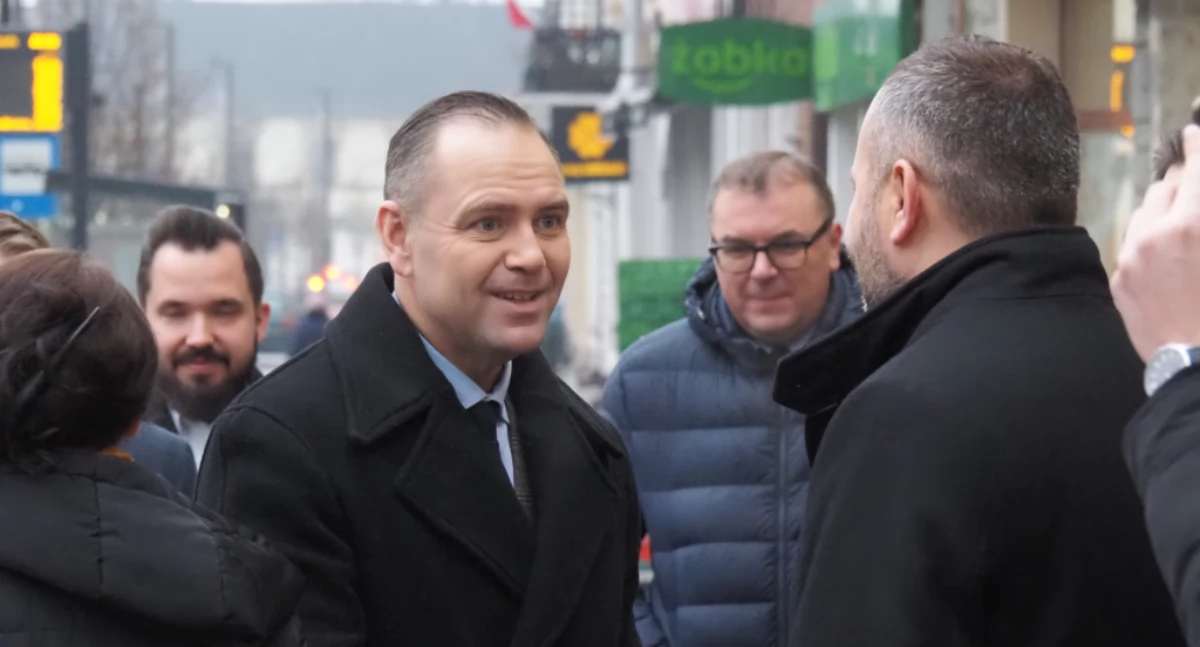 Kto bardziej winny: PiS, bo popsuł, czy PO, bo nie potrafiła naprawić [Nowak komentuje]