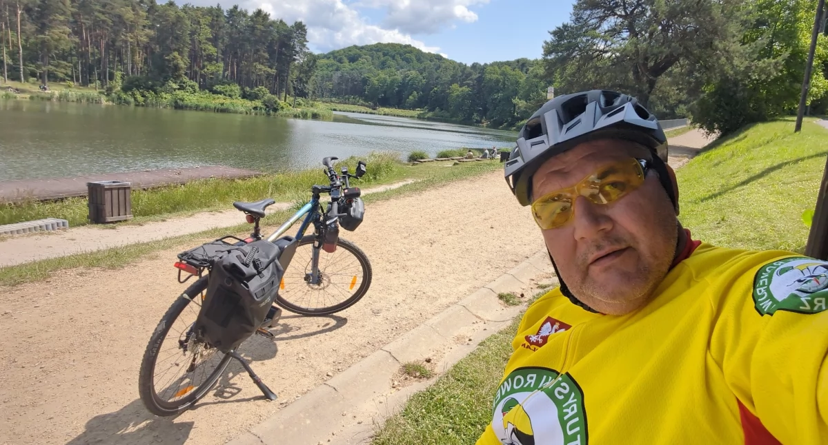Przedborzanin Marcin Bielecki ruszył w podróż dookoła Polski. Na rowerze. Możesz śledzić relacje z trasy