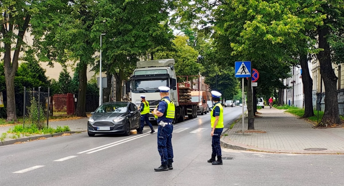 Trzeźwy poranek na drogach powiatu radomszczańskiego. Policja przebadała blisko 850 kierowców