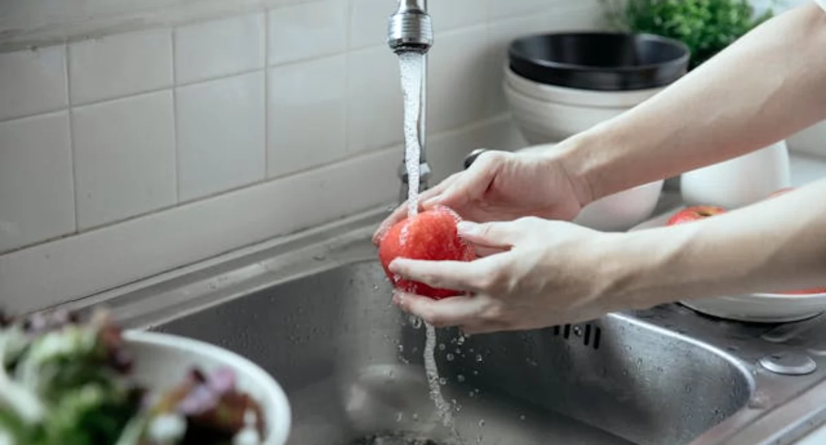 Specjalista odpowiada: Pompa do studni ze zbiornikiem hydroforowym czy falownikiem? Sprawdź, które rozwiązanie lepiej sprawdzi się w Twojej instalacji