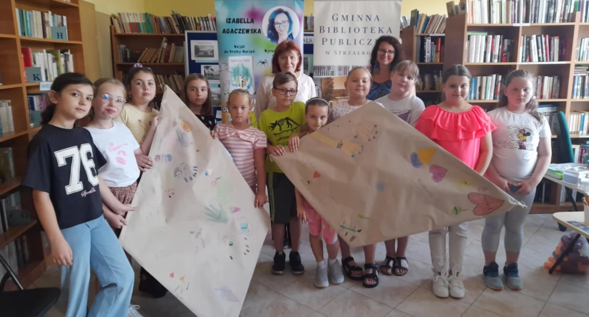 W Gminnej Bibliotece w Strzałkowie dzieci uczyły się o przyjaźni. Warsztaty poprowadziła pisarka Izabella Agaczewska z Krakowa