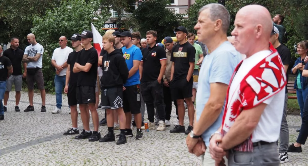 Dębski protestuje przeciw antyimigranckiej nagonce: To narracja strachu i wrogości