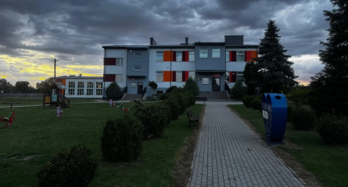W gminie Ładzice trwa nabór na stanowisko dyrektora szkoły podstawowej w Jedlnie. Dokumenty można składać do 25 lipca