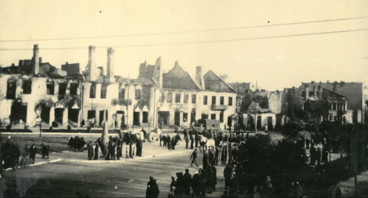 Przeciw kobietom palącym tytoń [Historia Gazetą pisana] 