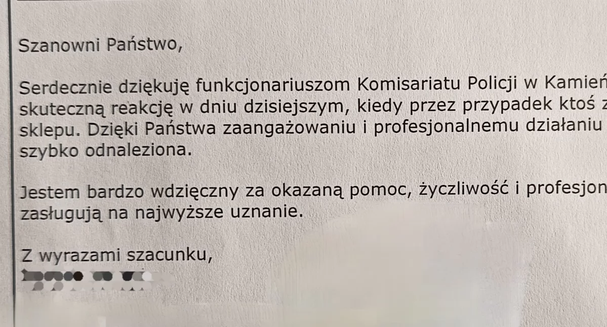 Kamieńsk. Klient wziął cudzą torbę. Właściciel zgłosił kradzież. Policjanci bardzo szybko ustalili, gdzie jest zguba