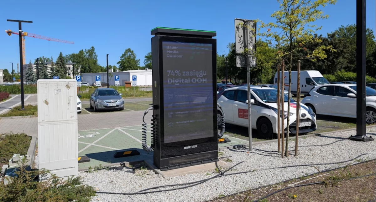 Miasto obiecało rok darmowego ładowania elektryków? Obiecało. Możecie ładować. Ale nie przez rok, tylko do końca roku