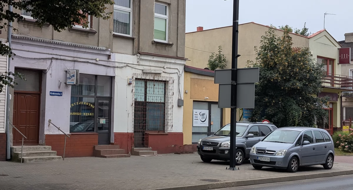 Automaty hazardowe wróciły: Witryny zaklejone, dzwonek u drzwi, w środku półmrok. Kolejny punkt nielegalnego hazardu 