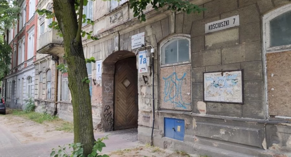 Prezydent wnioskuje o szybką sesję, bo miastu grozi utrata milionów. Urzędniczka: wcale nie, bo nie grozi