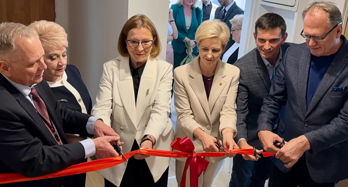 Nowy lokal Stowarzyszenia Hospicjum Dar Serca w Radomsku przy ulicy Jagiellońskiej uroczyście otwarty