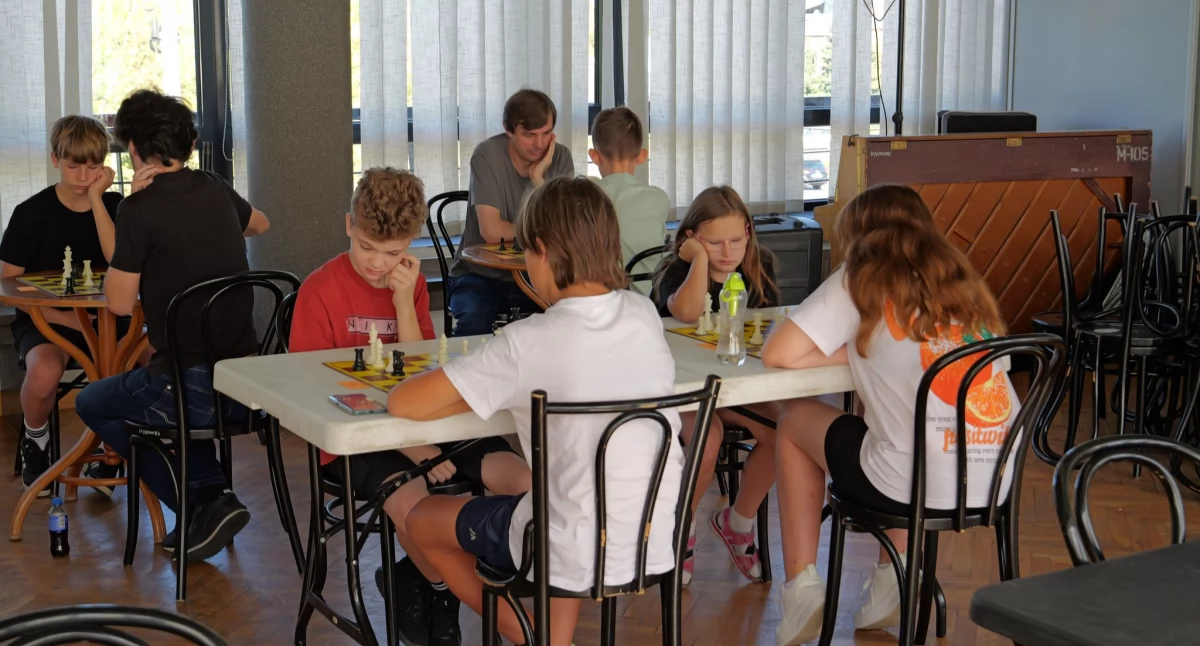 MDK. Turniejowy Klub Szachowy dla dzieci, młodzieży i dorosłych. Pierwszy w sezonie