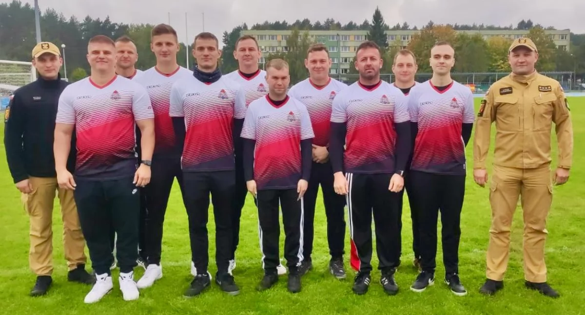 Zawody lekkoatletyczne PSP województwa łódzkiego. Radomszczańscy strażacy pokazali, że są wśród nich prawdziwi siłacze