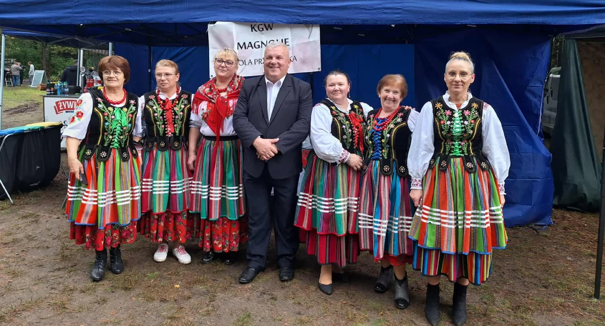 Zespół Ludowy Równe Babki i KGW Magnolie zapraszają na Przegląd Piosenki Biesiadnej i Ludowej