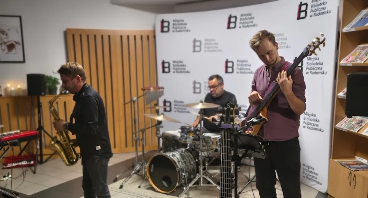 XI Noc Bibliotek. Warsztaty, film dla najmłodszych i jazzowy koncert