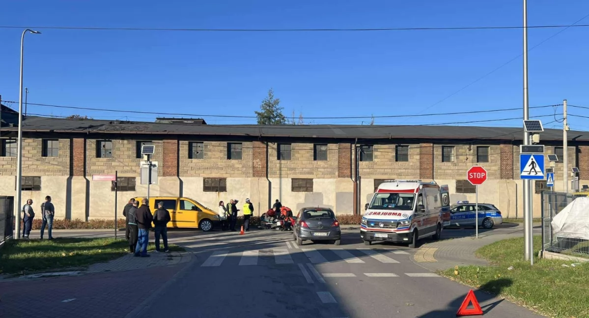 Motocyklista ranny po zderzeniu z Oplem na skrzyżowaniu ulic Kraszewskiego i Kopiec
