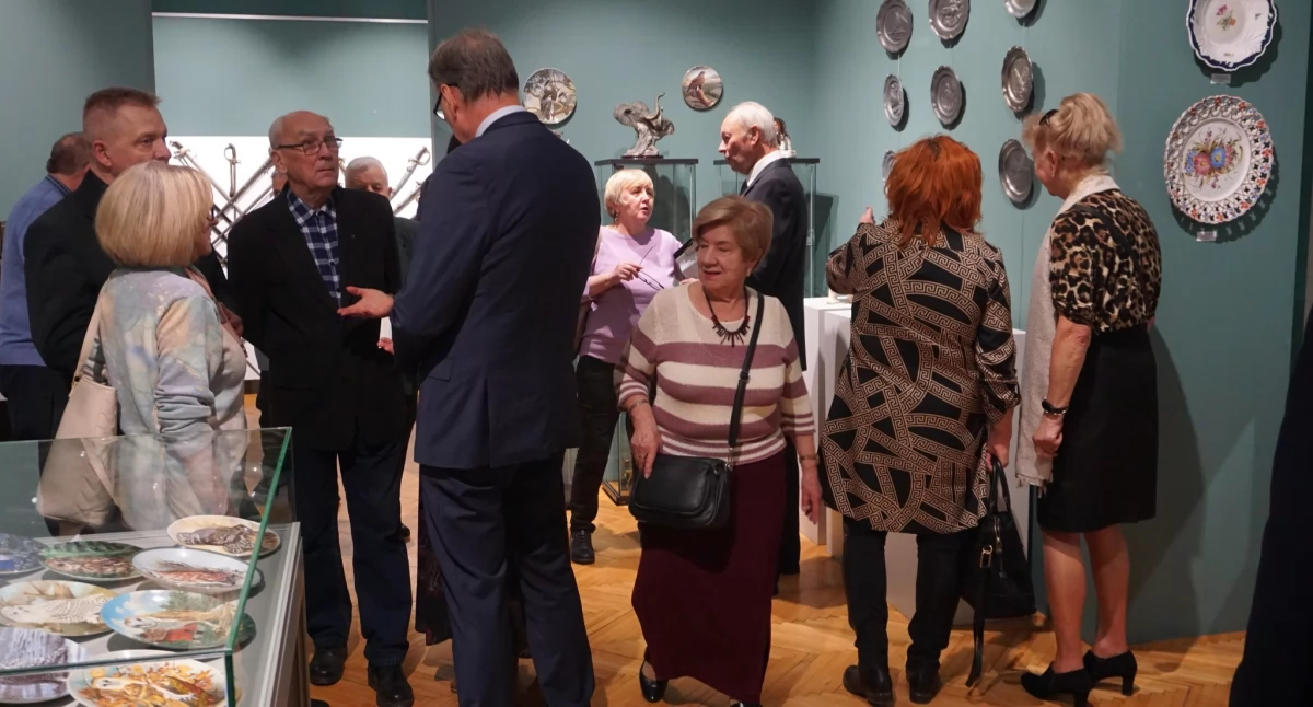 Zbiory radomszczańskich kolekcjonerów na wystawie w muzeum. Z okazji święta niepodległości