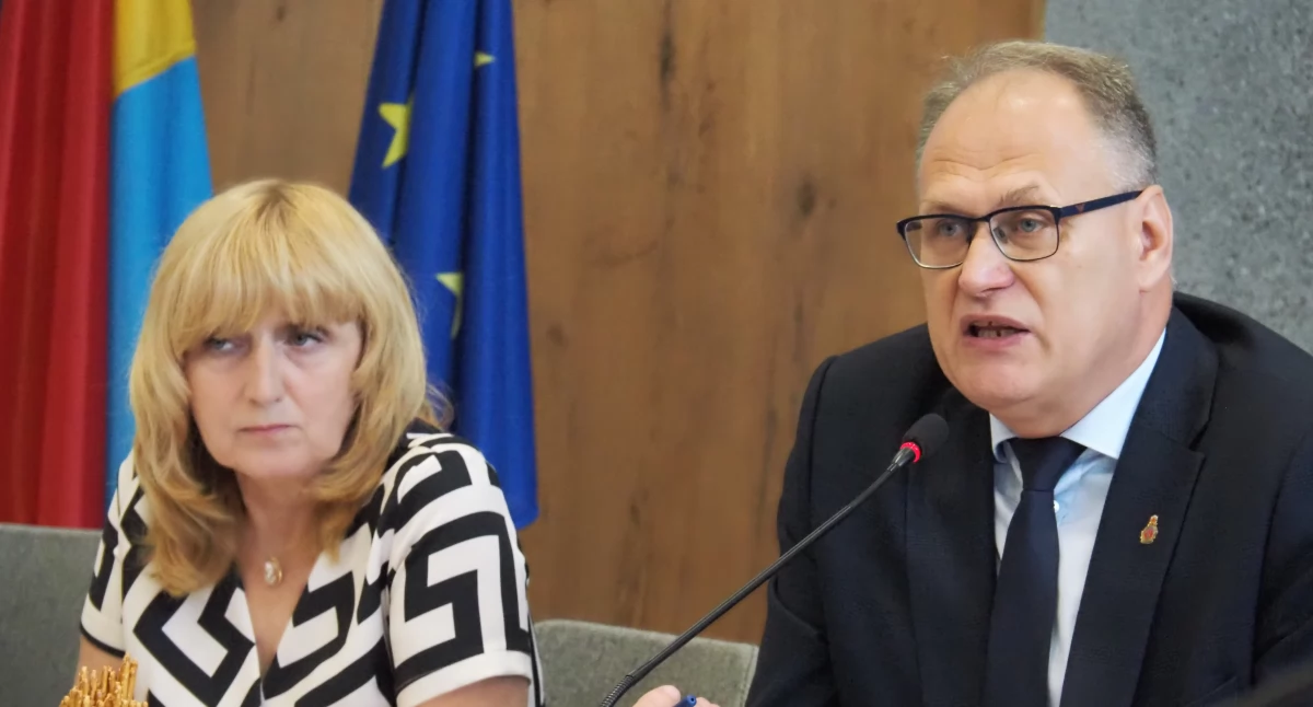 Podatki od nieruchomości i opłaty za śmieci: Większość przeciw podwyżkom