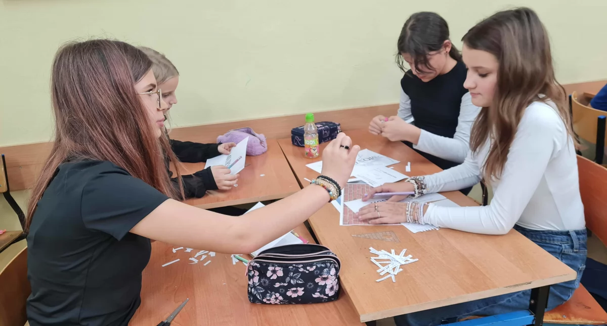 Co wpisać do CV? Jak odpowiadać na pytania? Uczniowie ZSP w Dobryszycach jak budować zawodową karierę