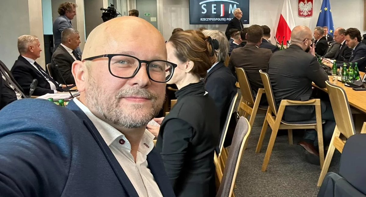 Andrzej Andrysiak, wydawca i dziennikarz Gazety Radomszczańskiej, na liście nominowanych do nagrody BONUS 2025 „Tygodnika Powszechnego”